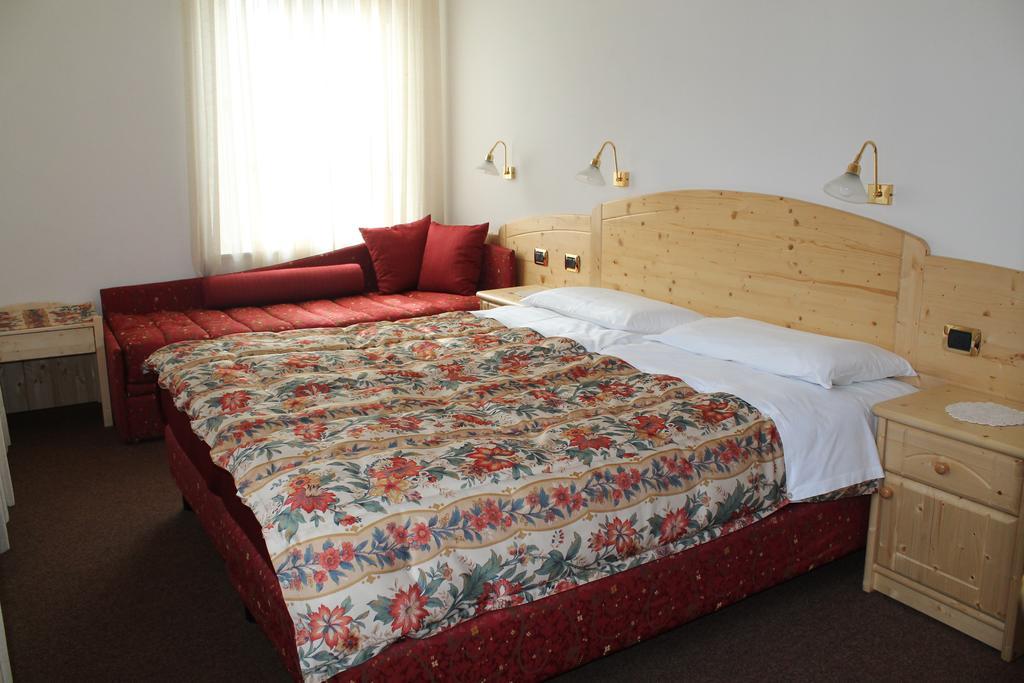 Albergo Trentino Моена Номер фото